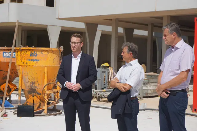 Landeshauptmann-Stellvertreter Philip Wohlgemuth (l.) | Foto: Martina Obertimpfler 