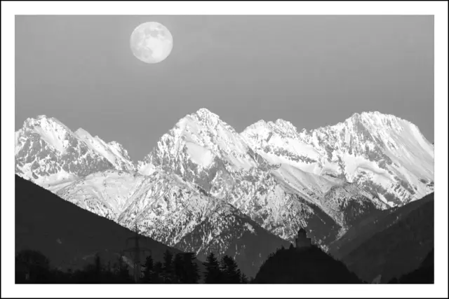 Bild 9943 - Vollmond über Mieminger Kette  | Foto: © by Ing. Günter Kramarcsik