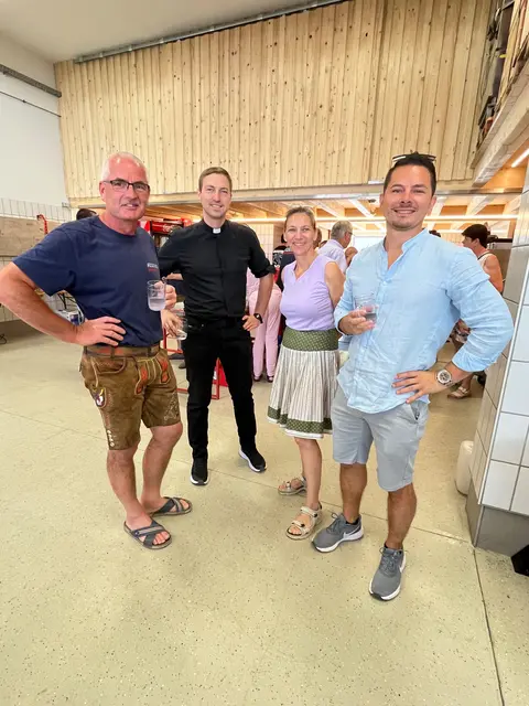 Kommandant Thomas Pitzl, Pater Stephan Waxenberger, Vize-BGM Anita Pitzl, BGM Albert Brandstetter | Foto: Martina Gaind