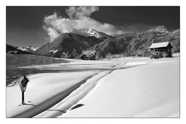 Bild 1878 - zwischen Grins und Stanz mit Blick ins Pazauntal. | Foto: © by Ing. Günter Kramarcsik