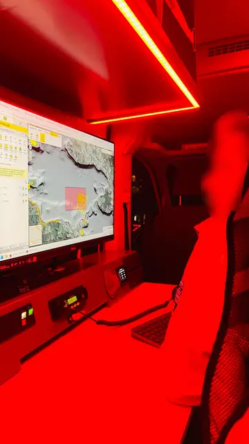 Die Bilder werden auf einem mobilen Bedienmonitor bzw. Laptop übertragen und können vor Ort / am Boot live analysiert werden. | Foto: Österreichische Wasserrettung Landesverband Kärnten