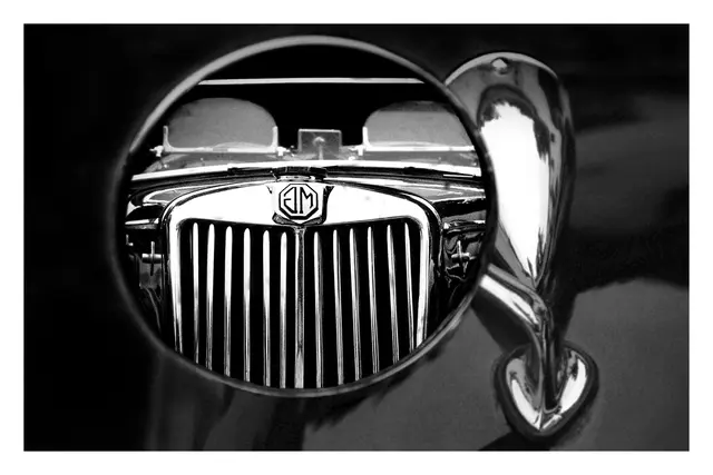 Bild 0074 - MG im Rückspiegel | Foto: © by Ing. Günter Kramarcsik