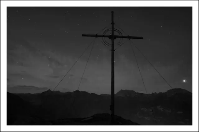 Bild 4548 - Kriegerhorn bei Nacht (Lech) | Foto: © by Ing. Günter Kramarcsik