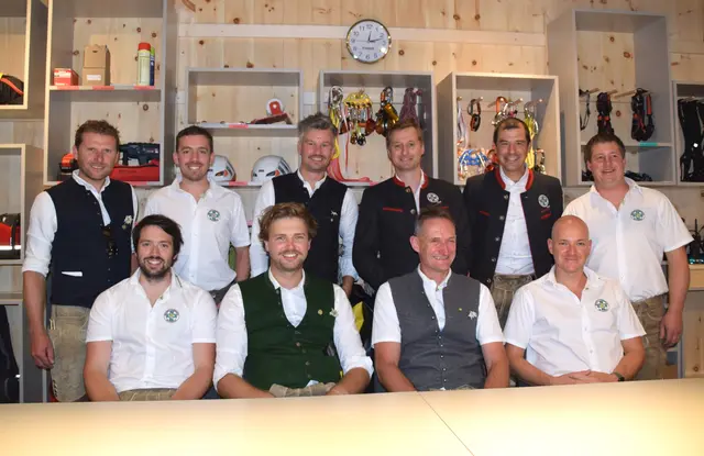 Der Ortsstellen-Ausschuss mit Landesleiter Ekkehard Wimmer und Bezirksleiter Stefan Kurz-Lindner. | Foto: Roswitha Wörgötter