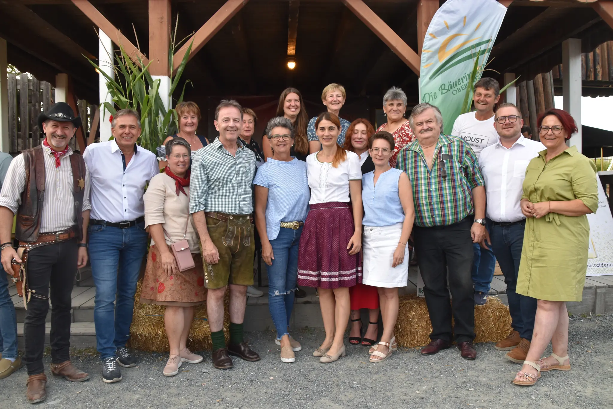 -Farmers-Night-mit-Taco-Paco-und-Elvis-in-der-Westernstadt