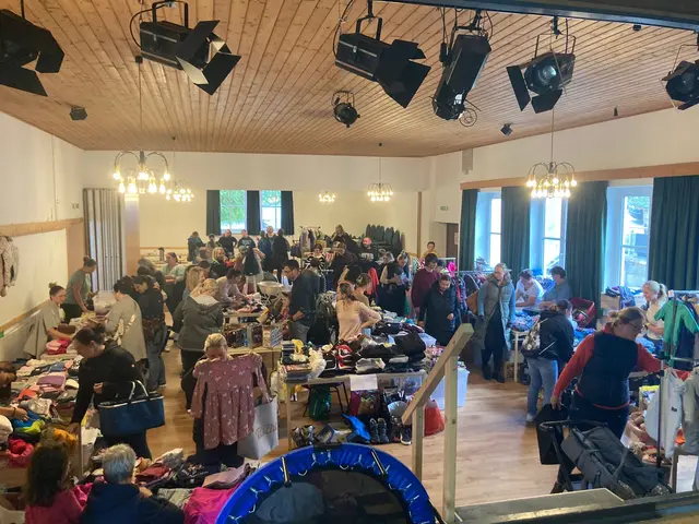 Das Pfarrheim in Oberkappel wird zum großen Babywaren-Geschäft.  | Foto: Schicho