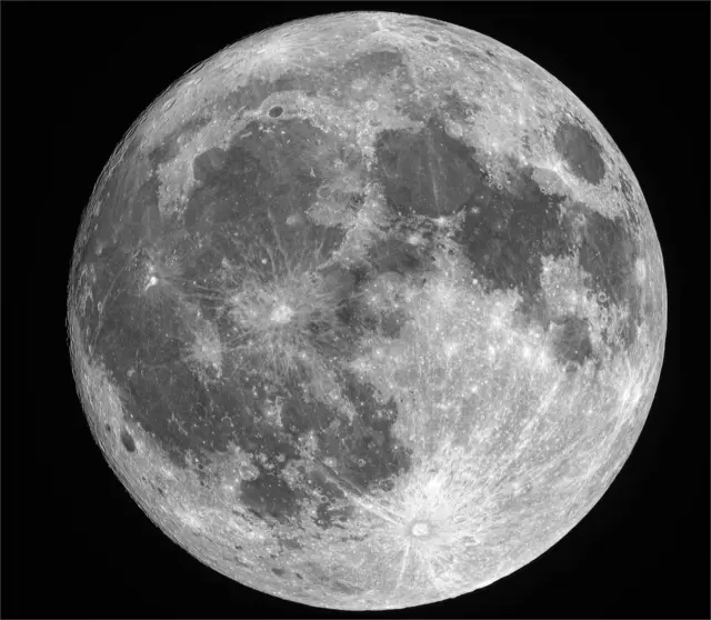 Der Vollmond später | Foto: Günter Kleinschuster