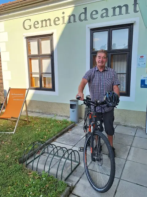 Für Ernst Bauer ist das Rad kein Sportgerät für den Urlaub, sondern täglicher Begleiter. | Foto: Radlobby Wolkersdorf