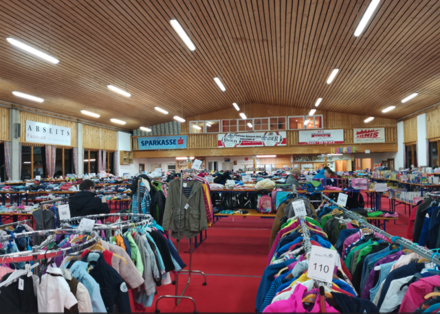 Die Pfadfindergruppe Rohrbach-Berg organisiert einmal im Jahr einen großen Basar.  | Foto: Pfadis