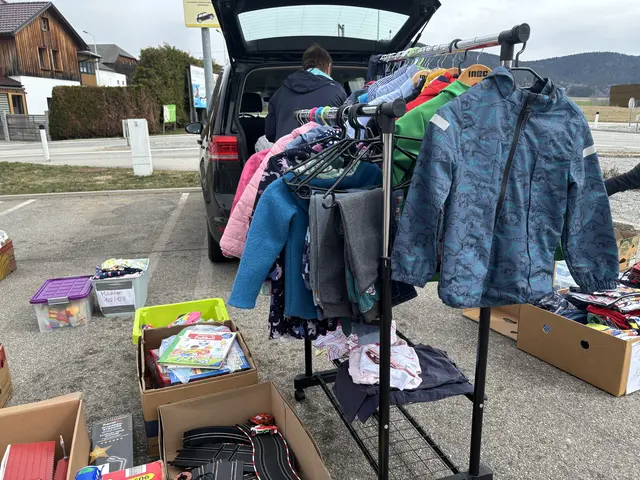 Der Kofferraum-Flohmarkt in Ulrichsberg.  | Foto: Karin Bayr