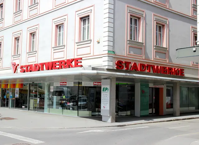 Stadtwerke Voitsberg
Mo - Fr 09 - 17 Uhr
03142/221720
www.stadtwerke-voitsberg | Foto: Stadtwerke Voitsberg