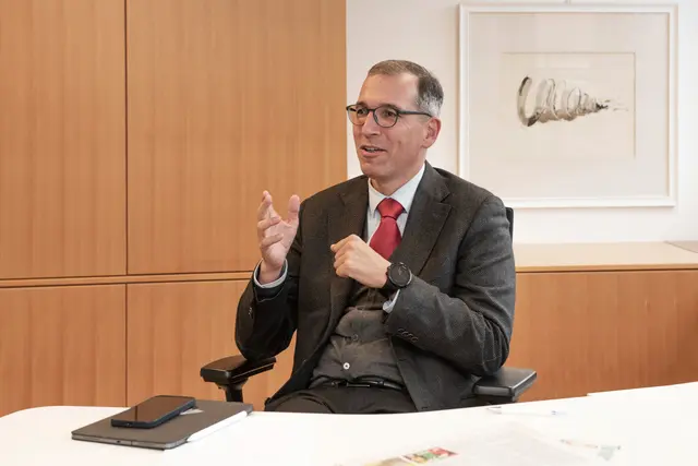 Dr. Christoph Swarovski bezieht klar Stellung im Hinblick auf die Flüchtlinge in Stift Fiecht.  | Foto: Archiv