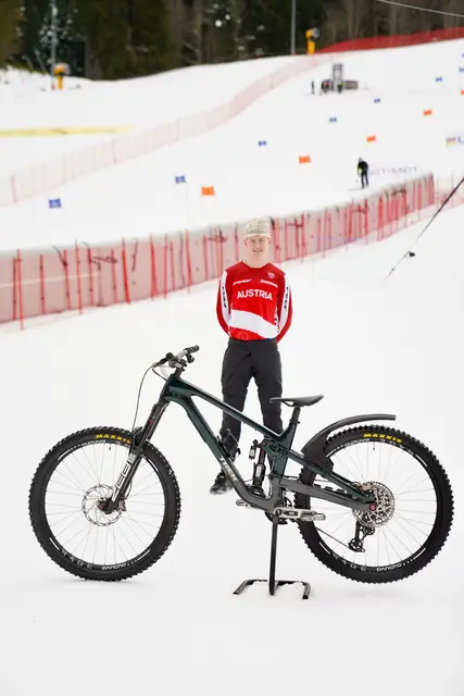 Der leidenschaftliche Biker bei der Snowbike-WM | Foto: Privat