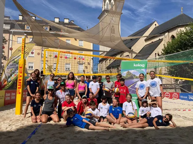 Bis 31. August noch die BEACHZONE am Villacher Rathausplatz nutzen. | Foto: Privat