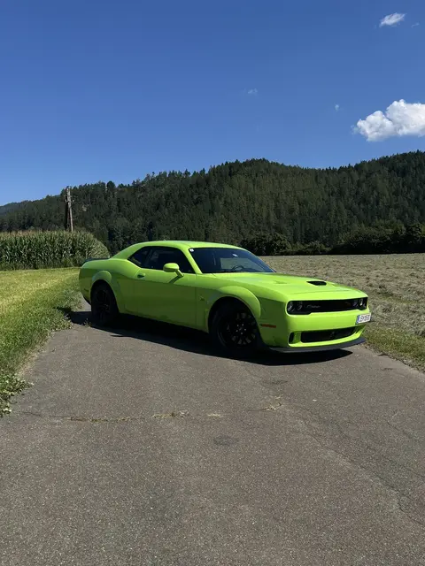 Das Leihwagenunternehmen Rent Americar startet mit dem spektakulären Dodge Challenger neu durch. | Foto: Florian Hochleitner