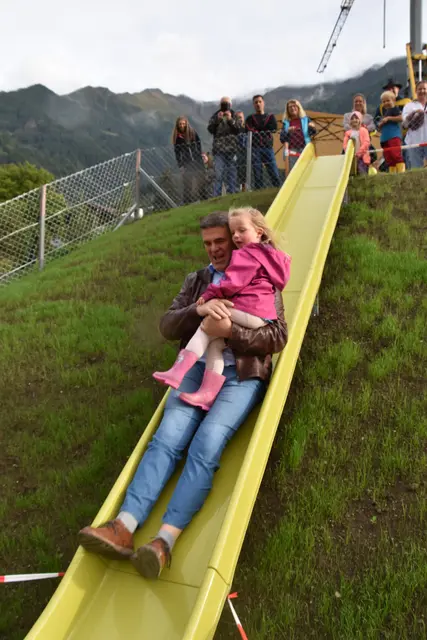 Natürlich musste auch Bgm. Gerhard Krug selbst die Anlage testen.