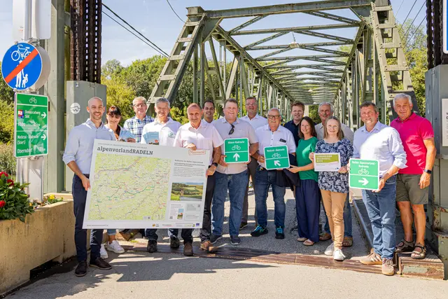 Rad-Brückenschlag bei der Hubbrücke in Melk | Foto: fotoplutsch