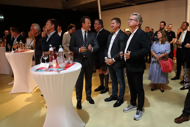 Bei der Eröffnung kamen Stimmen aus Politik und Kultur zu Wort, die die Bedeutung des Projekts unterstrichen. Auch der ehemalige Landeshauptmann Christopher Drexler war zu Gast.  | Foto: Universalmuseum Joanneum/J.J.Kucek