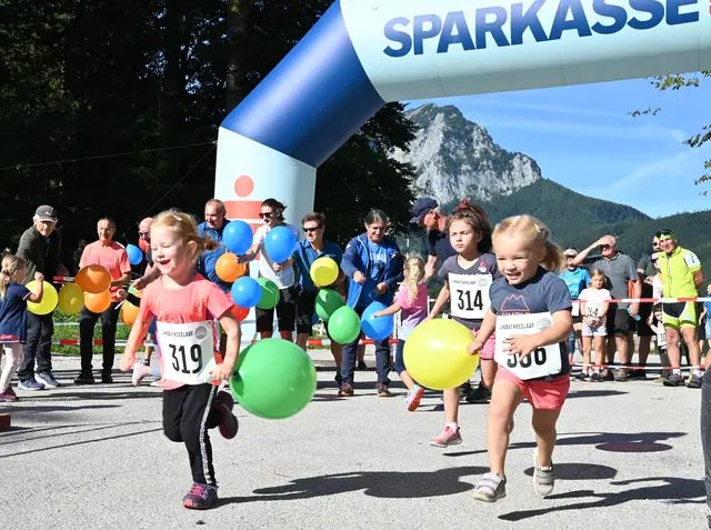 Auch die "Knirpse" dürfen beim Langbathsee-Lauf ihr Können zeigen. | Foto: LC Ebensee