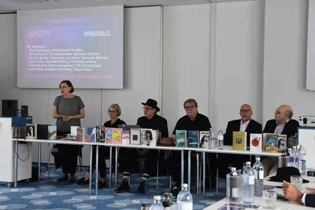 "Sprachsalz" findet nach seinem "Umzug" von Hall nun zum zweiten Mal in Kufstein statt.  | Foto: Barbara Fluckinger