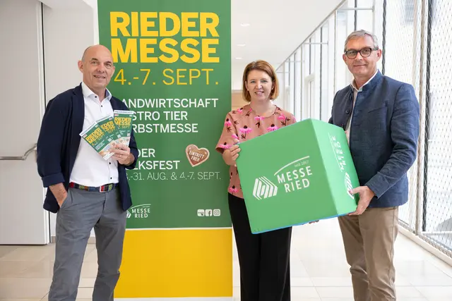 Messedirektor Helmut Slezak, Agrar-Landesrätin Michaela Langer-Weninger und Franz Waldenberger, Präsident der Landwirtschaftskammer OÖ. | Foto: Foto: Land OÖ/Spenglingwimmer
