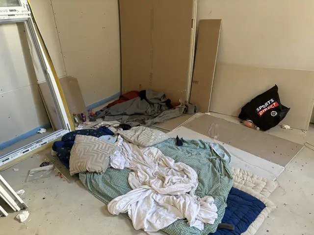 In einer Wohnung haben sich Obdachlose eingelebt.  | Foto: Nathanael Peterlini/MeinBezirk