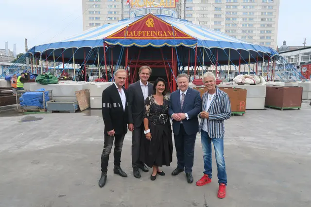 Das ikonische Grand Chapiteau des Circus-Theater Roncalli ist aufgerichtet.  | Foto: Patricia Hillinger/MeinBezirk