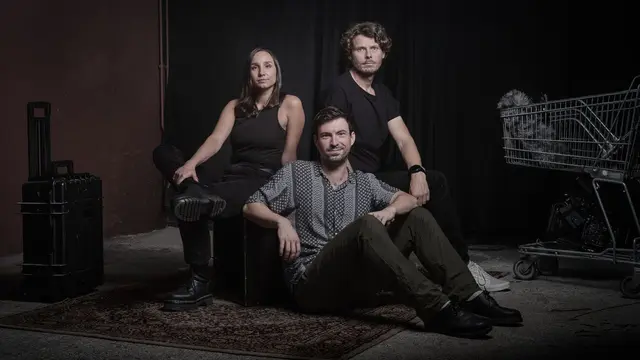 Die kreativen Köpfe hinter grauwerk: Wanda Grüneis, Philipp Feichtinger und Michael Seidl. | Foto: Momentum Pictures/Michael Germann