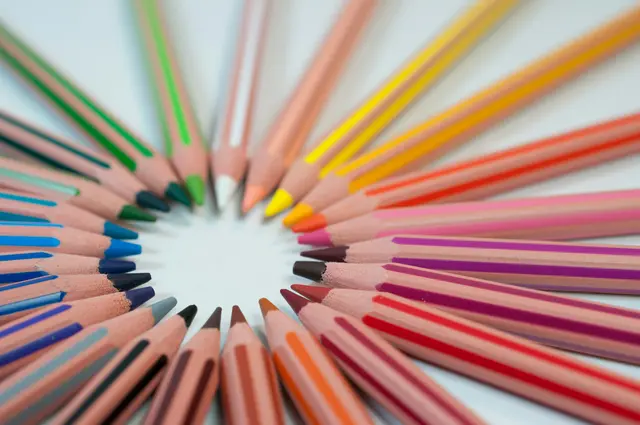 Die Preise für die erhobenen Schulsachen sind im Vergleich zum Vorjahr bei den Handelsketten geringfügig gestiegen – plus 0,6 Prozent.   | Foto: unsplash/Agence Olloweb