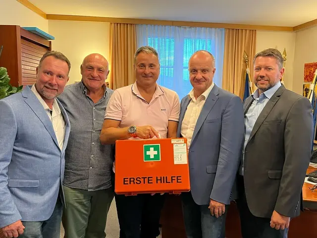 Die obersten Gemeindevertreter setzten alles für einen Erhalt des Notarztstützpunktes. | Foto: Privat