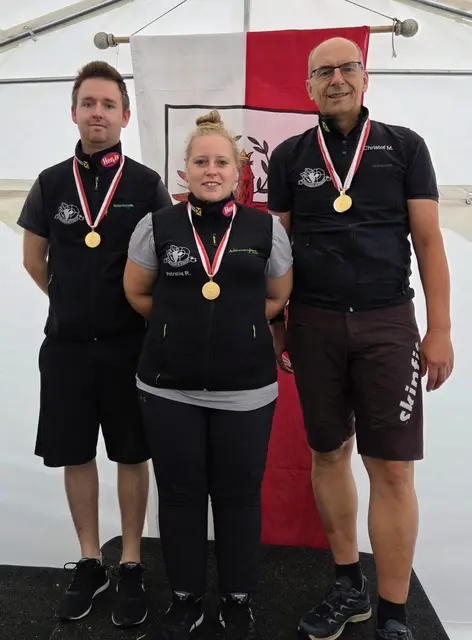 Die siegreiche Mieming Mannschaft mit Hannes Patka, Patricia Patka-Rangger und Christof Melmer (v.l.) | Foto: Bezirksschützenbund Imst