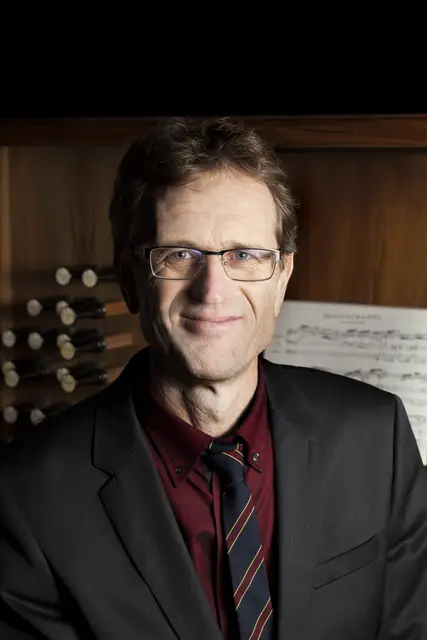 Bernhard Schneider sucht für eine Jazzmesse im November Sänger und Sängerinnen. | Foto: Maria Katzlberger