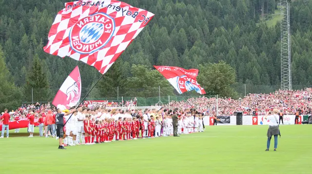 Den Fans wurde schon vor Spielbeginn einiges geboten. | Foto: Peter Leitner