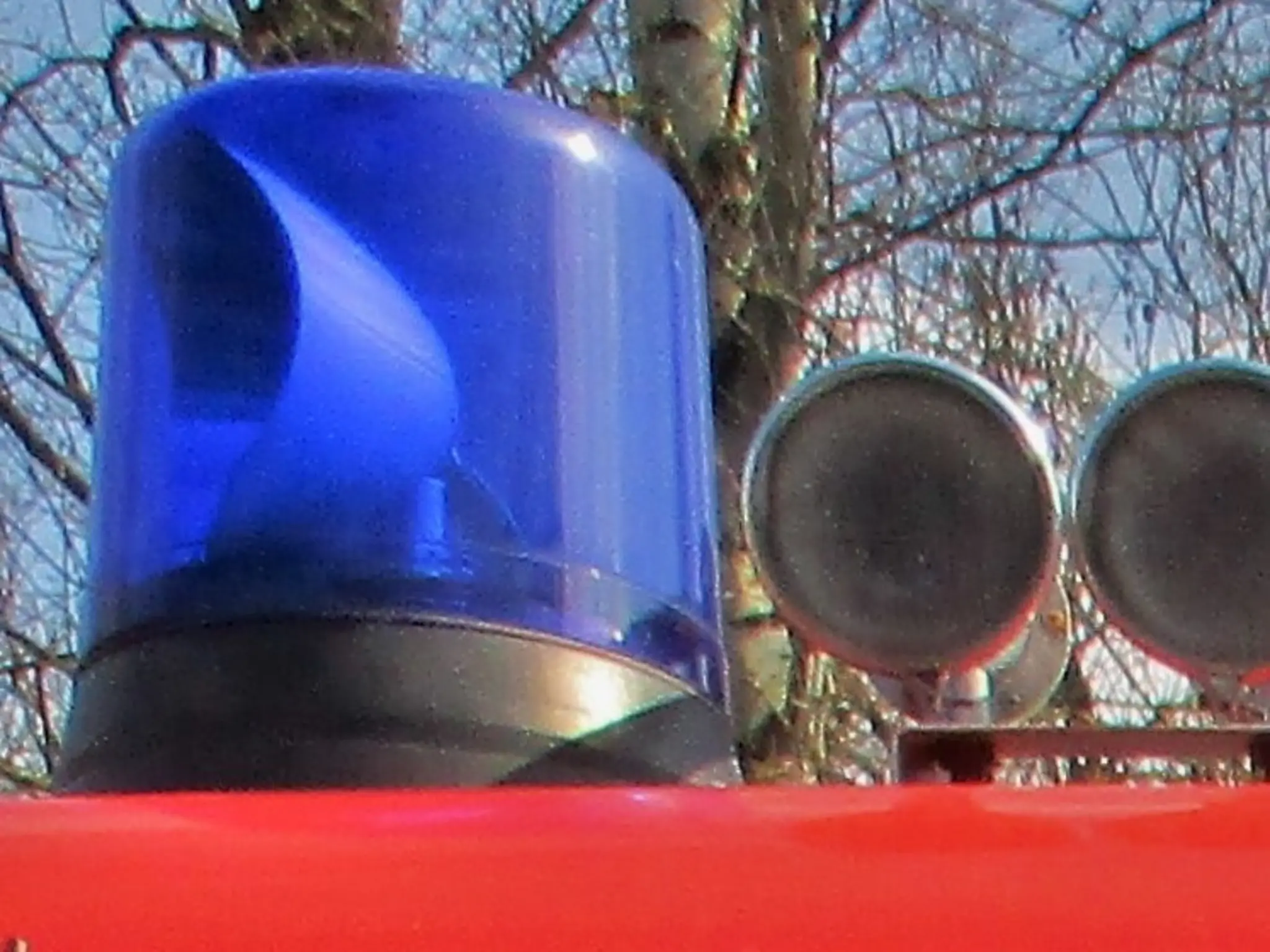 In-den-fr-hen-Morgenstunden-Brandalarm-in-einer-Tischlerei