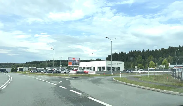 Rund 40 Unternehmen habe sich im Gewerbegebiet Kemeten aufgrund bester Infrastruktur angesiedelt.  | Foto: Elisabeth Kloiber