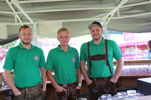 Drei der vielen Helfer beim Fest | Foto: MeinBezirk Perg/Köck