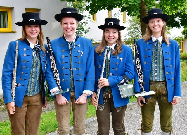 Jungmusikerinnen aus Ungenach