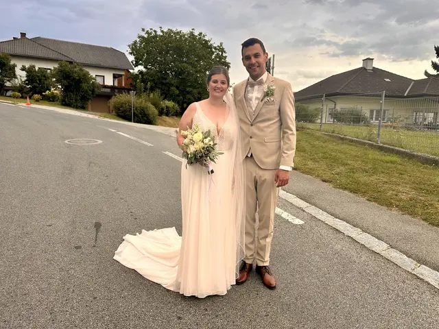 Viktoria Szendi aus Mariasdorf und Jörg Fleck aus Stuben gaben sich am Samstag in der Pfarrkirche Mariasdorf das Jawort. | Foto: Lisa Stöckl
