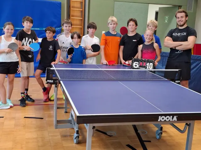 Unter der Anleitung von Jonas Streibl erlebten die Kids ein lehrreiches Tischtennis-Camp. | Foto: DSG-Union Raiba Pfandl