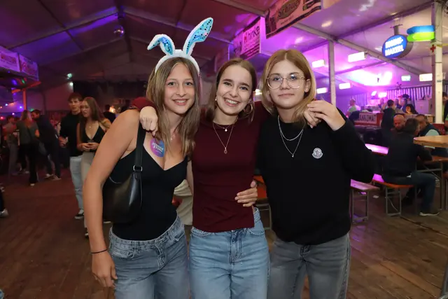 Perfekte Stimmung, gute Musik und viel gute Laune.
Das war das zweitägige Wiesenfest in Schulleredt 2025. | Foto: Markus Bäumler/zema-medien.de