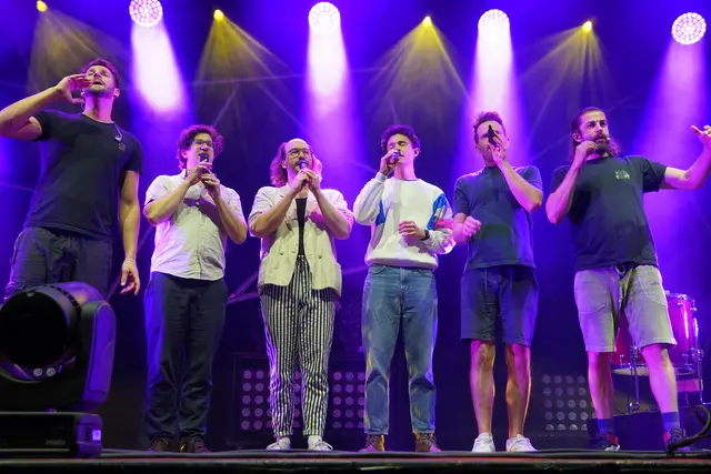 Die Acappella-Band "Das wird super" brachte zu einigen Songs einen ganz besonderen Sound mit auf die Bühne. | Foto: Nicole Hettegger