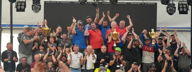 Ford Racing Team (Nr. 27) schnappte sich in der allerletzten Runde die Pole – nur 0,09 Sekunden vor dem Transporte Reiss Racing Team (Nr. 90). Houschko‑Holz Racing 1 (Nr. 66) komplettierte als Dritter die erste Startreihe. | Foto: Traktor Fotoschurli