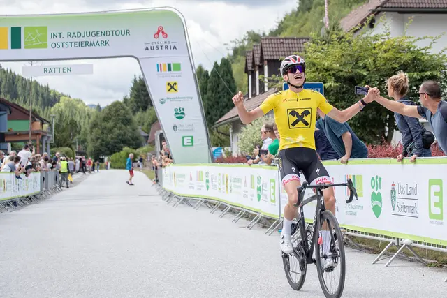 Tagessieger Vic de Smet nach dem Zieleinlauf. | Foto: Peter Maurer/Cycling Austria
