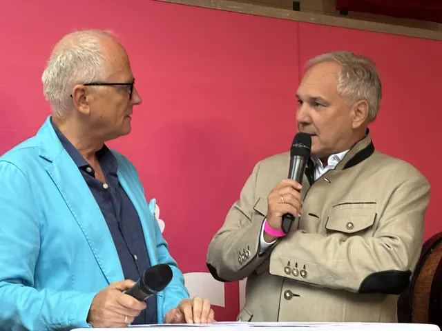 Präsident des österreichischen Nationalrates Walter Rosenkranz im Gespräch mit Andy Marek | Foto: Schütz