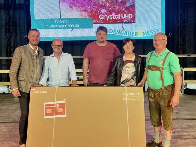 4. Preis: Ein Samsung-TV-Gerät von Elektro Lenz für Maria Leonhartsberger. | Foto: Strudengauer Messe