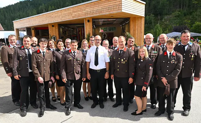 Zum Abschied gab es mit der Partnerfeuerwehr Kapfenstein (Südoststeiermark) ein gemeinsames Foto | Foto: Josef Bodner