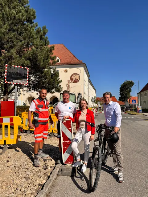 Besichtigung des Baufortschrittes durch Verkehrsstadträtin Judith Ringer und Verkehrsausschussvorsitzenden GR Harald Peham. | Foto: ÖVP Steyr