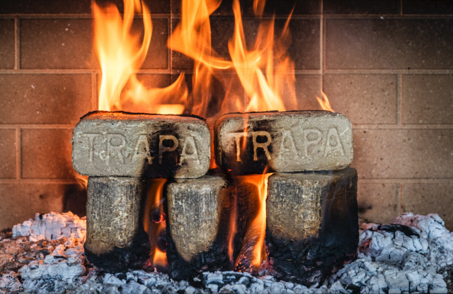 Regional und nachhaltig - Premiumbriketts aus St. Veit. | Foto: Trapa GmbH