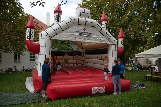 Hüpfburg am Samstag | Foto: Stadtkapelle Klosterneuburg