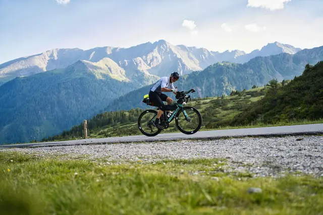 1.000 oder 500 Kilometer bis nach Feldkirch müssen zurückgelegt werden.  | Foto: RACA-KOVAC VISUALS